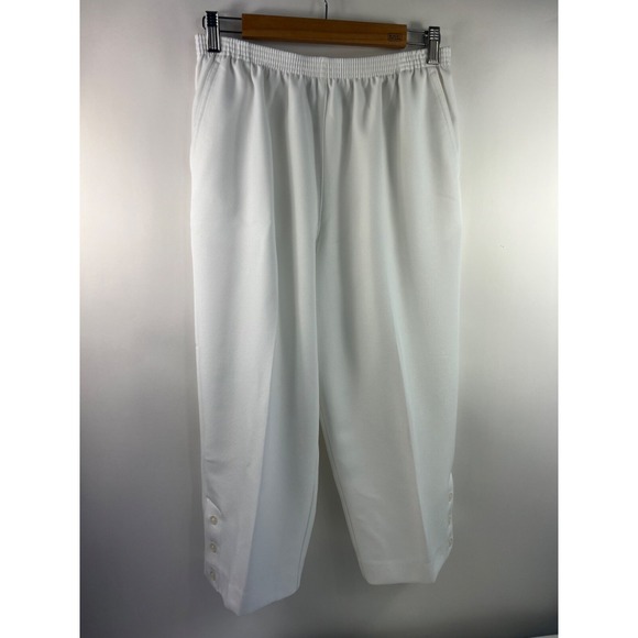 Alfred Dunner Pants - Alfred Dunner Cropped‎ Pants Women's Sz 12 White 3 Button Leg Accents Stretch